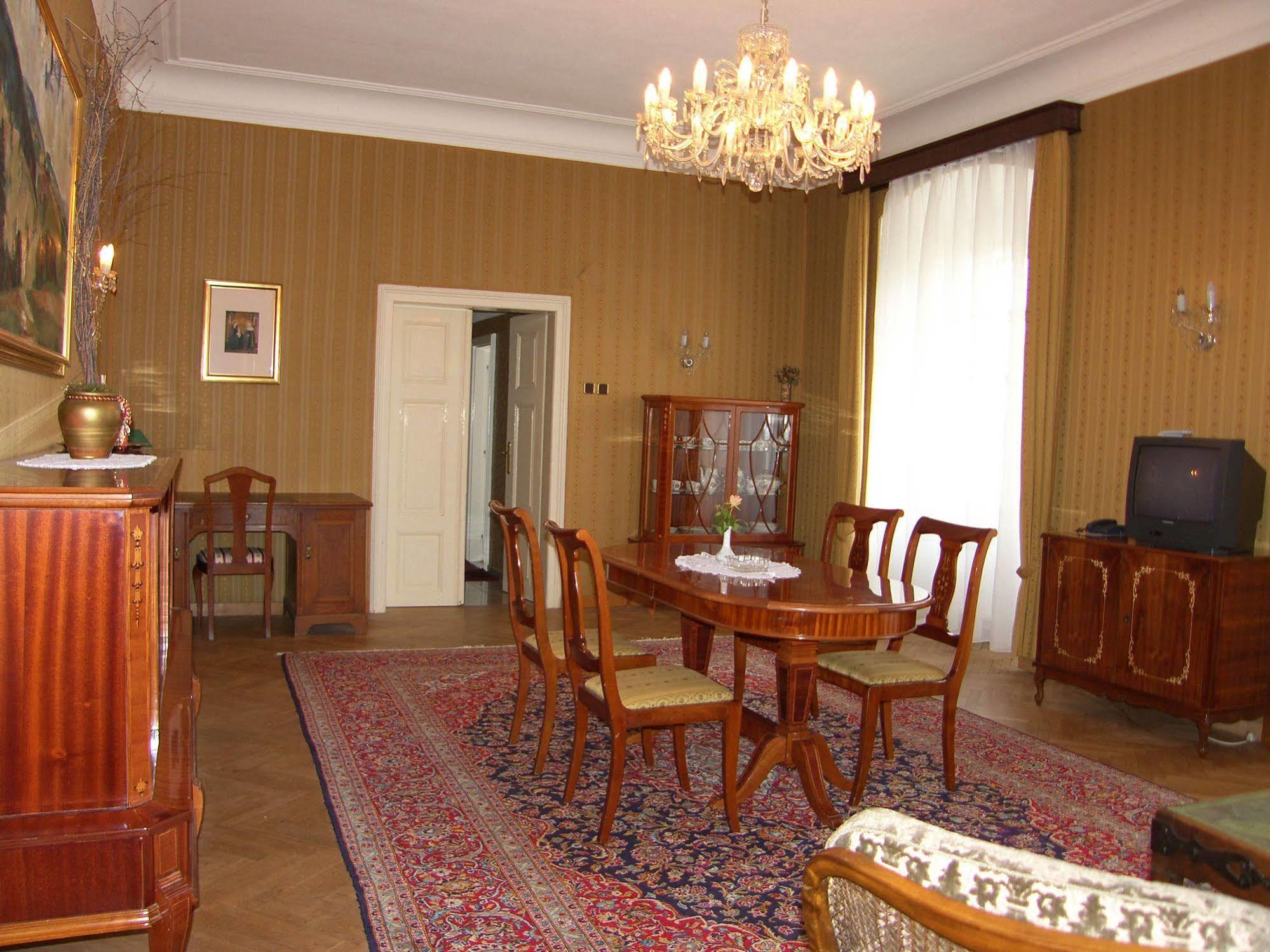 Schlosshotel Zamek Zdíkov 외부 사진